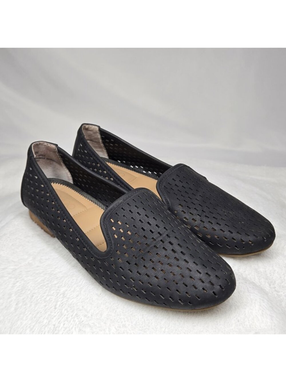 Me Too Womens Yale Faux Leather Slip On Size 8 Fashion Loafers Shoes Color Black